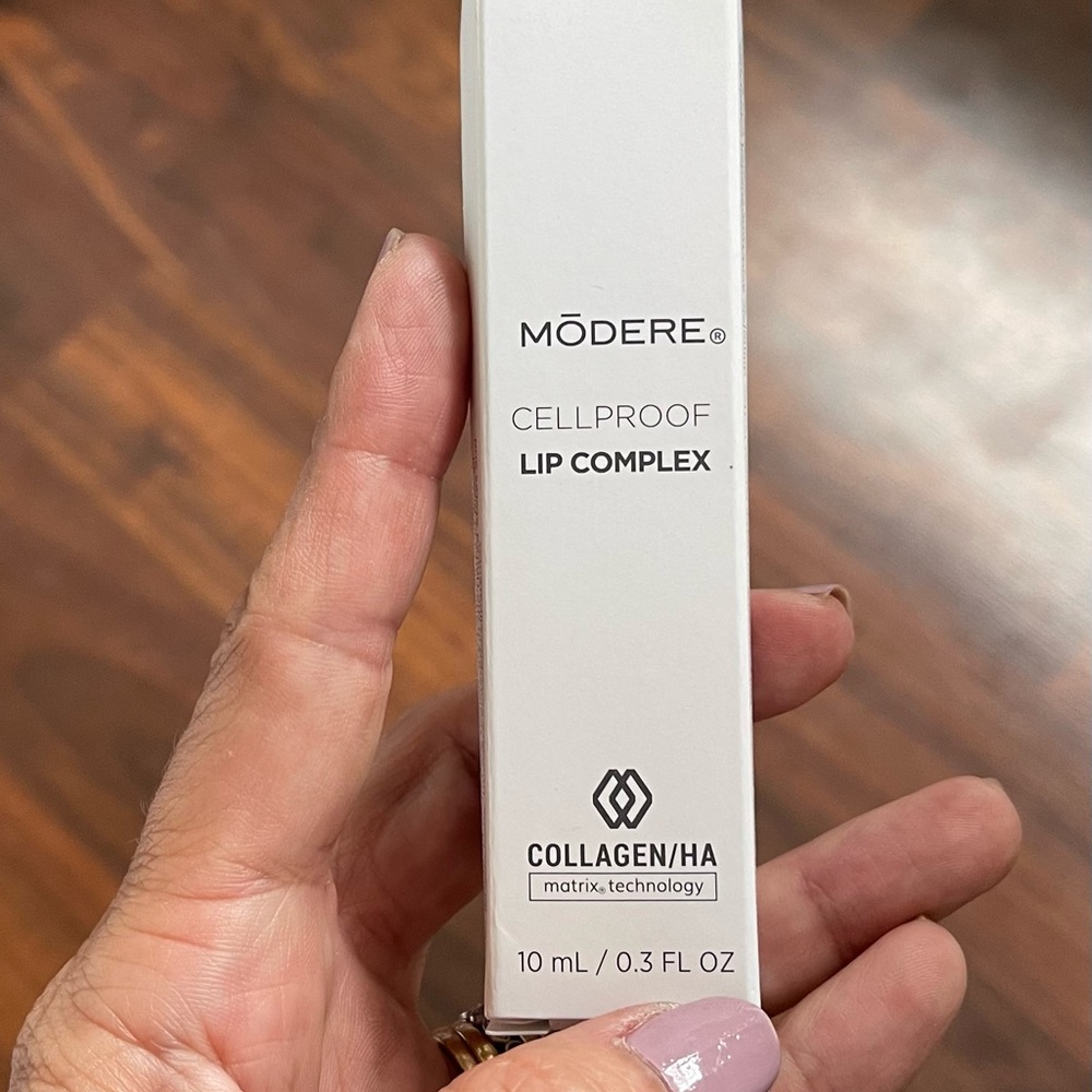 PRICE DROP! 🎉 Modere Lip Complex